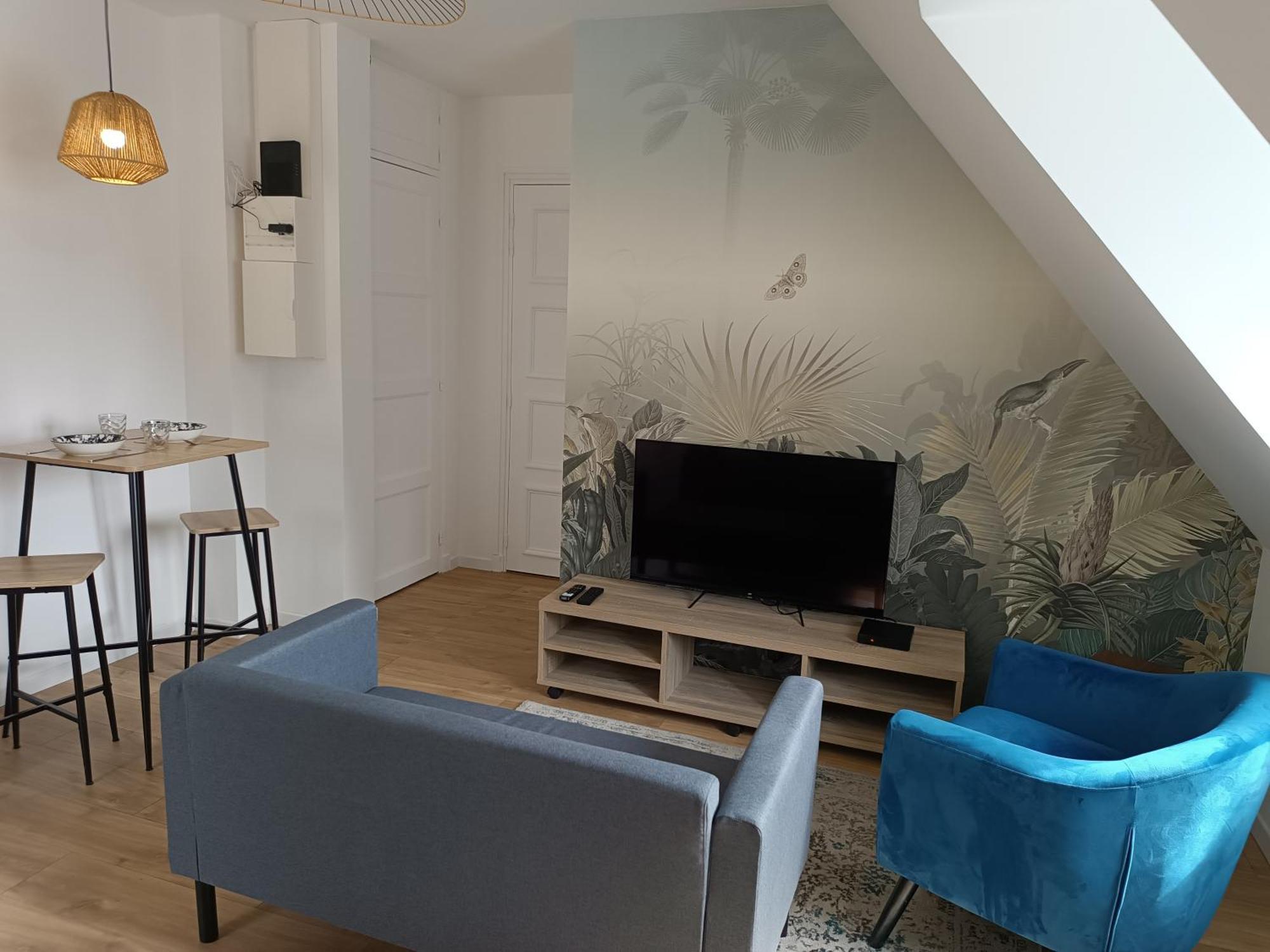 Appartement Elegant Studio ~Hyper Centre~ à Coutances Extérieur photo